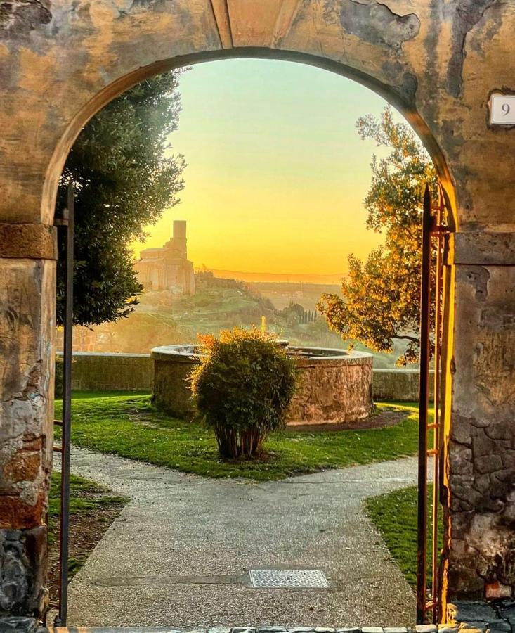 Piazza Duomo Hotel Tuscania Ngoại thất bức ảnh